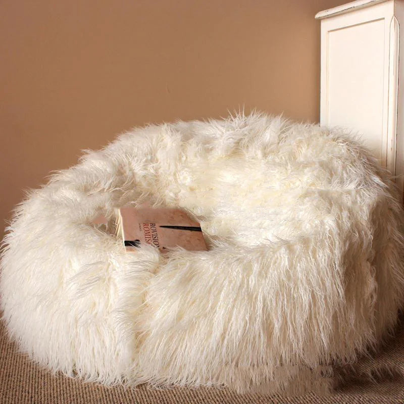 Plush Retreat: Cozy Single-Seat Sofa Chair