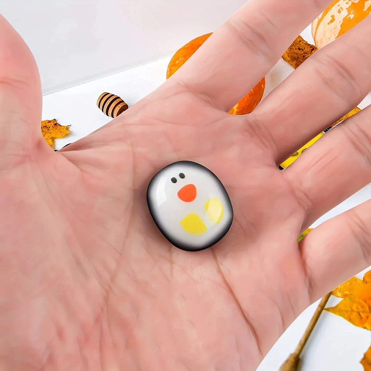 Pocket Penguin Hug Glass Animal Decoration